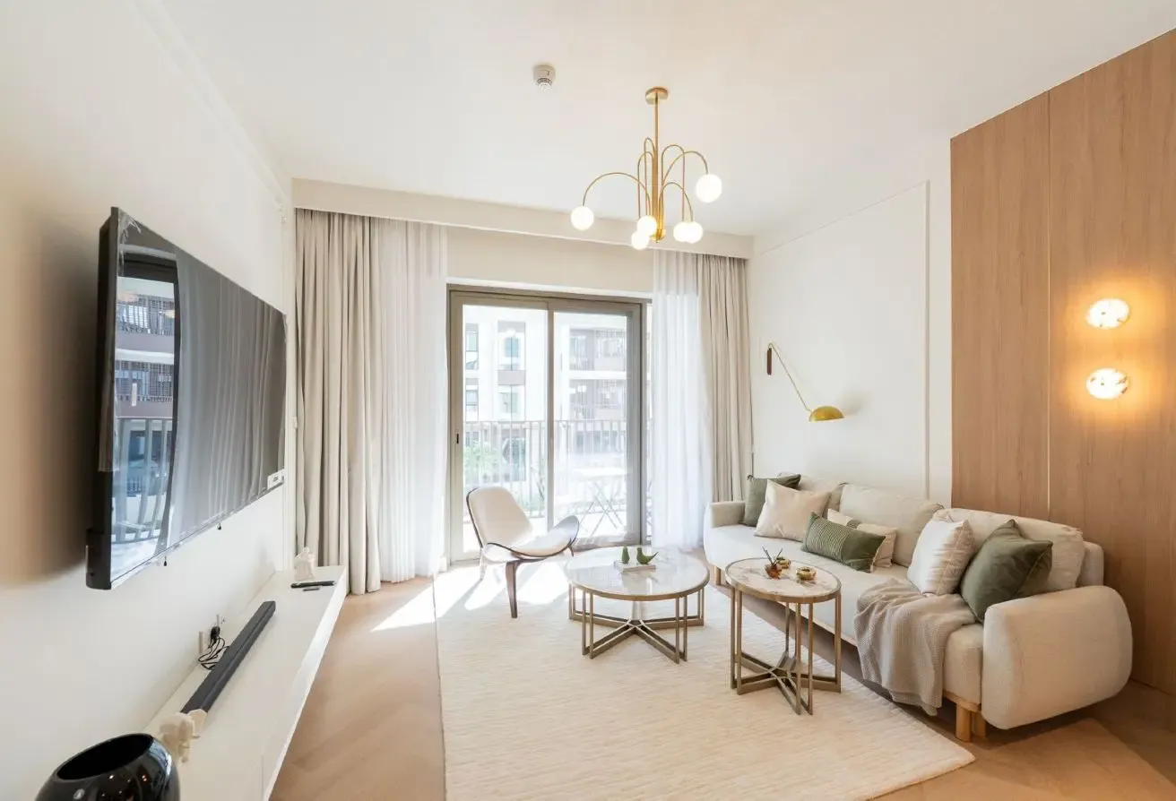 1BR Apartment | Cedar Building 4 | Creek Beach