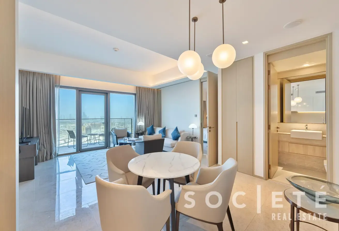 Address Harbour Point | 1 Bedroom | Creek View