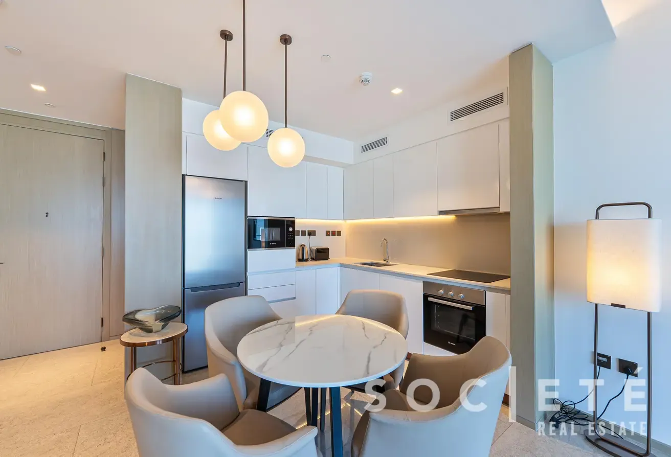 Address Harbour Point | 1 Bedroom | Creek View