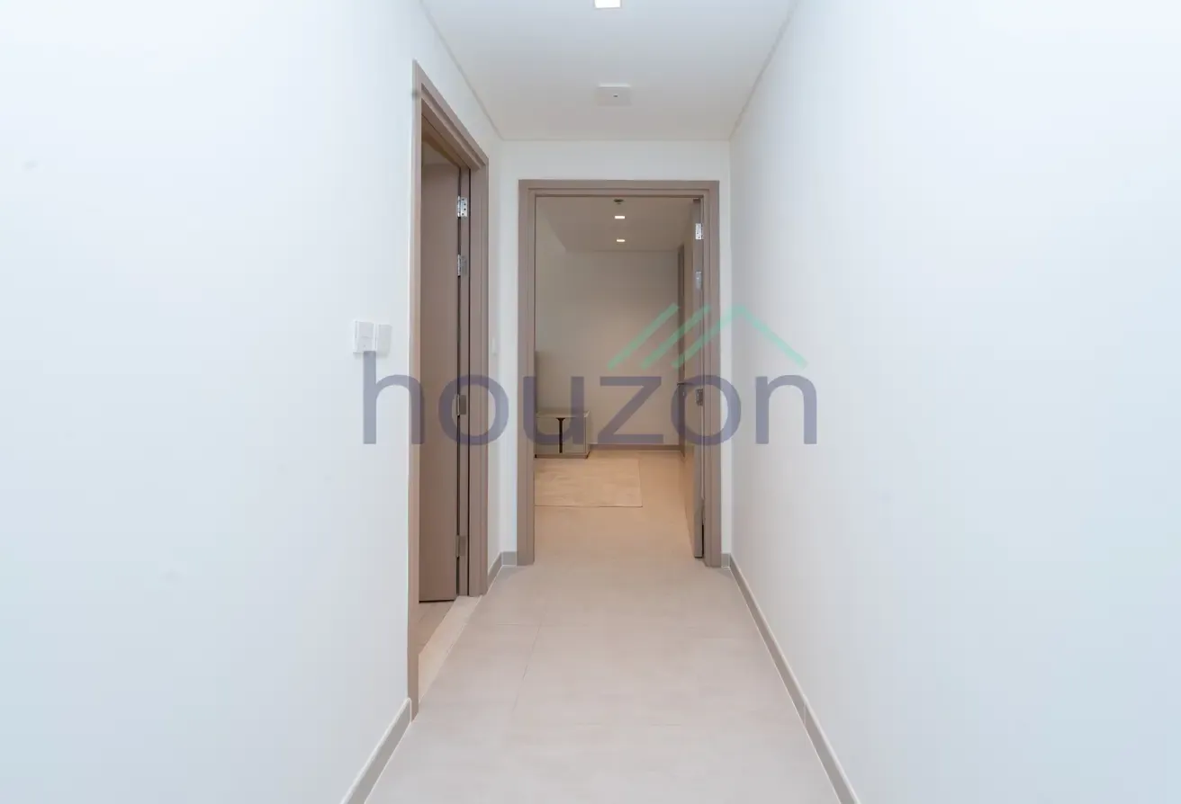 Spacious 1BR | Furnished | White Goods Included