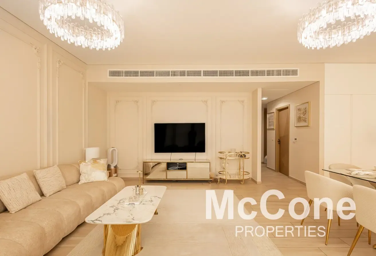 Luxury Interior | Upgraded | Unique-Layout