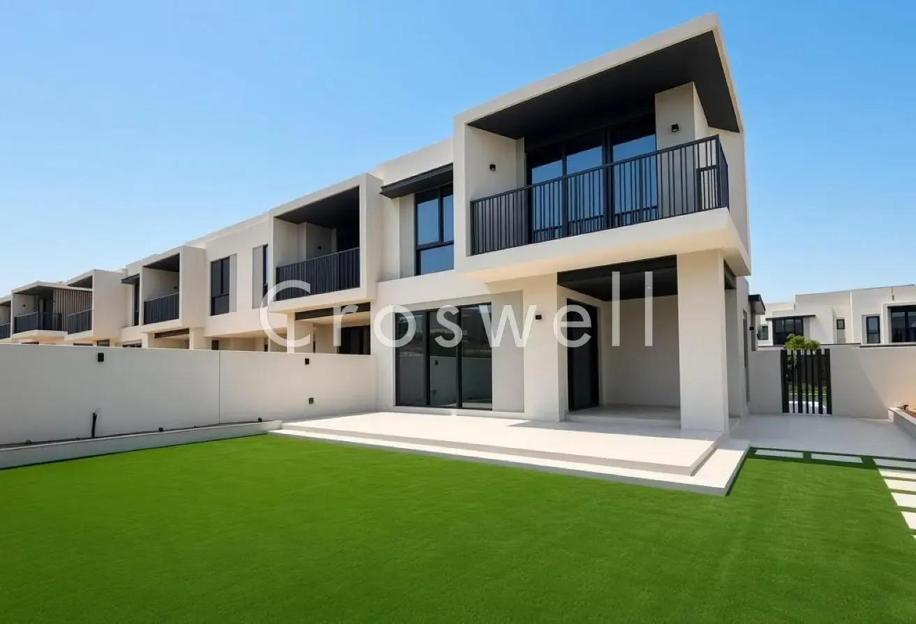 4BR Townhouse | Large Plot | Internal Road