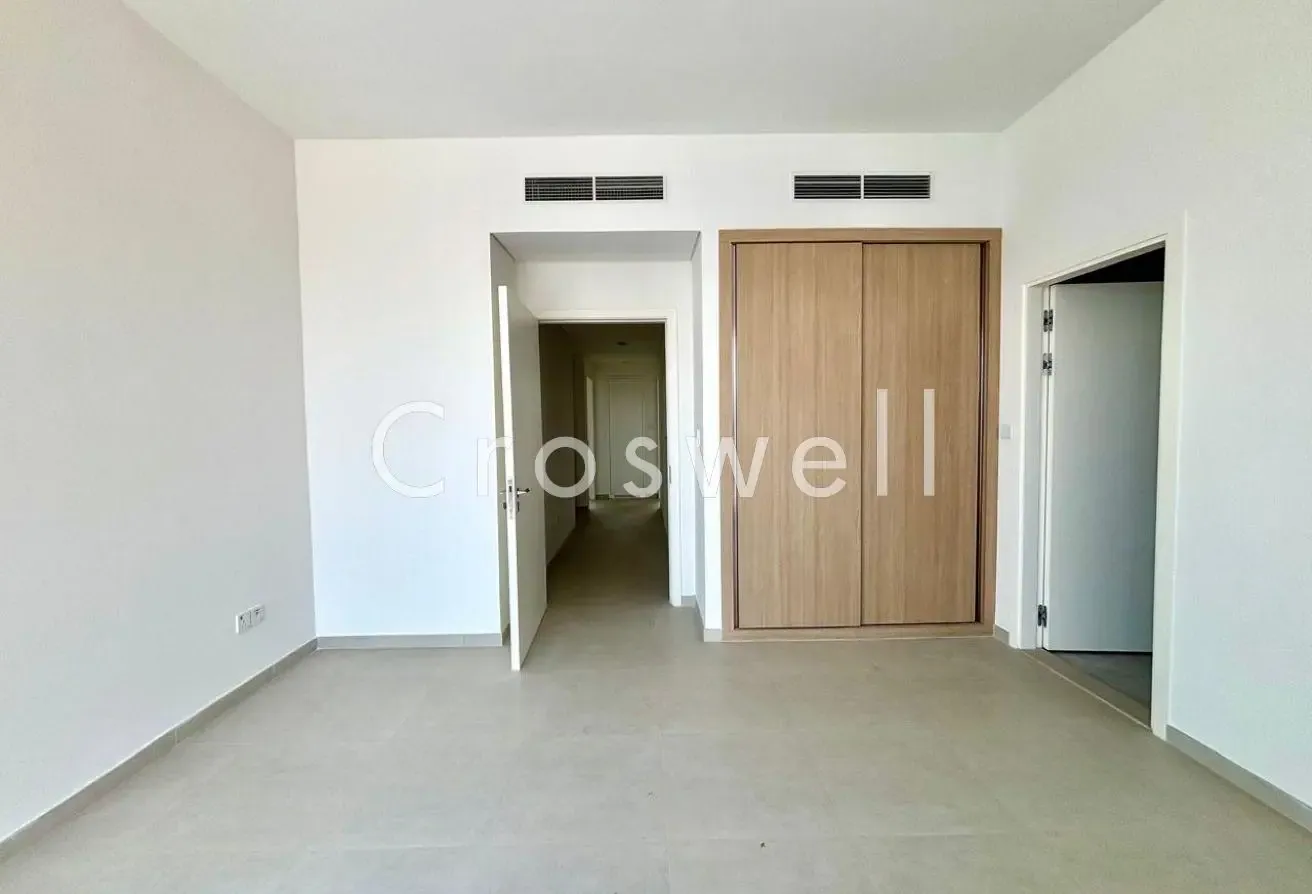 4BR Townhouse | Large Plot | Internal Road