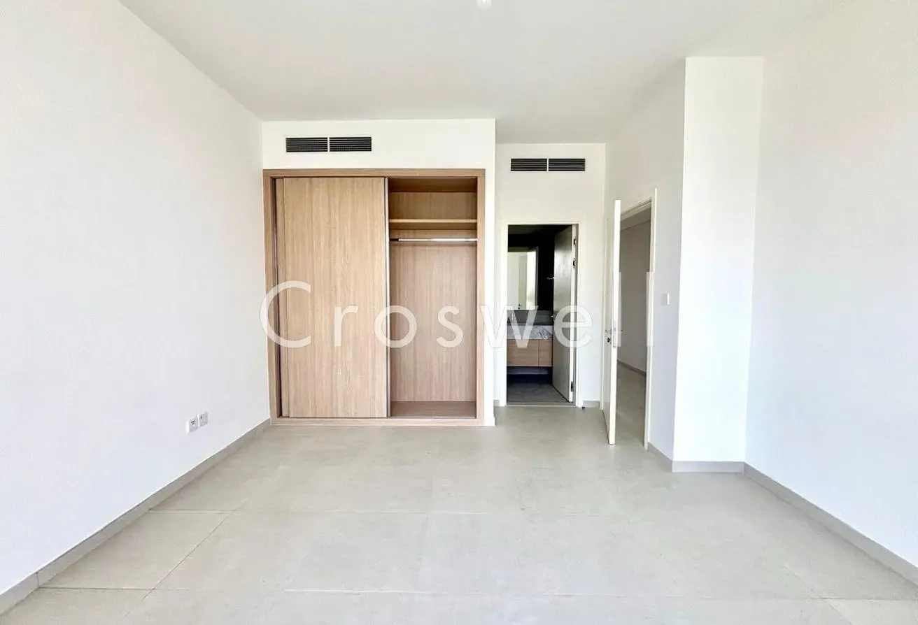 4BR Townhouse | Large Plot | Internal Road