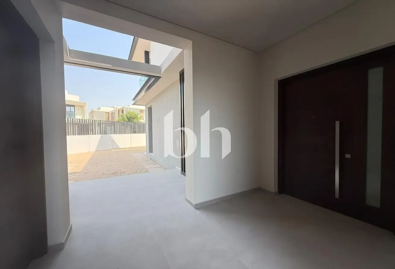 Exceptional Corner Villa | Brand New | Vacant