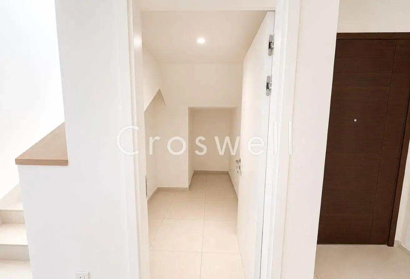 Exclusive | Internal Road | Single Row