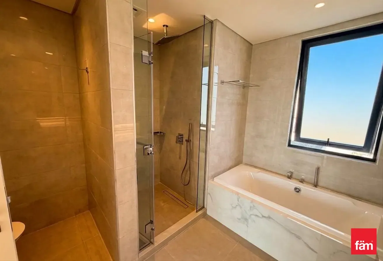 Nice Location Internal, Walking to Park and Pools