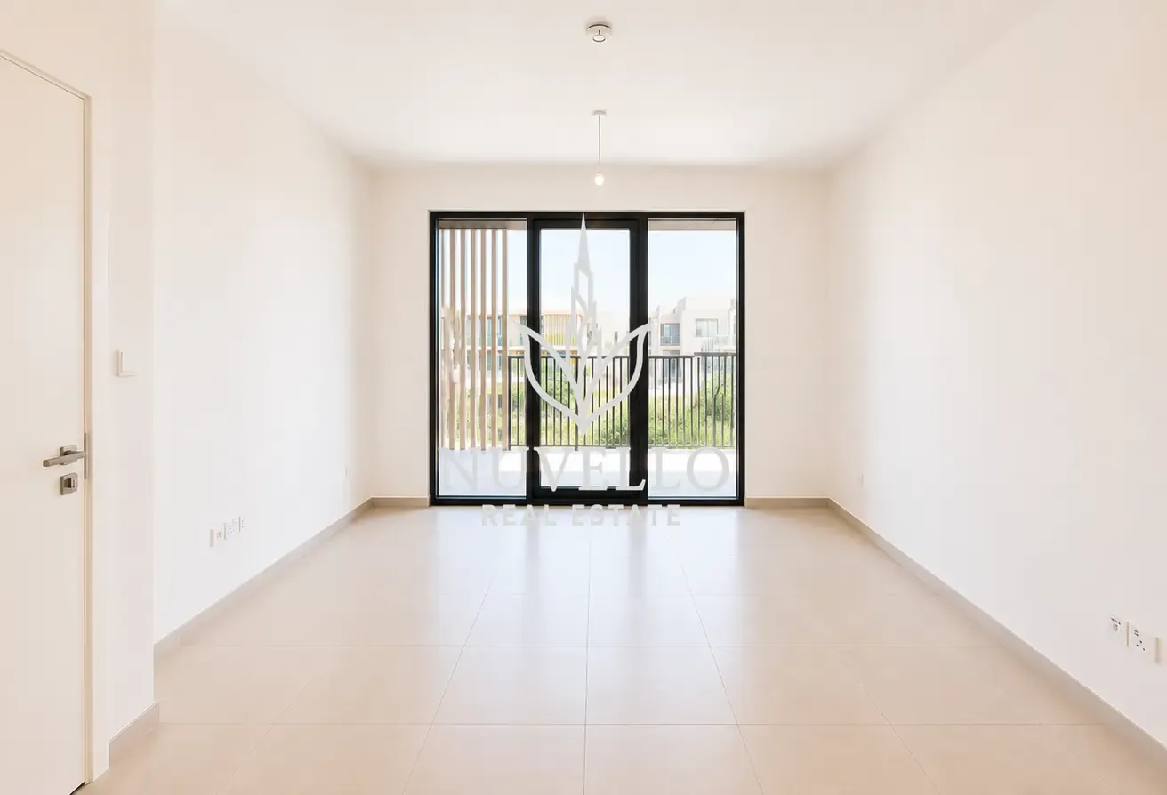 Park view | Single row | Internal | Landscaped