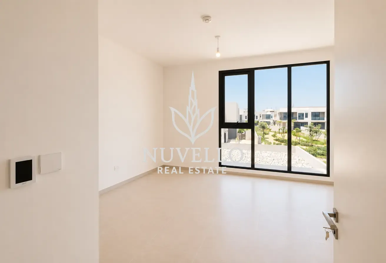 Park view | Single row | Internal | Landscaped