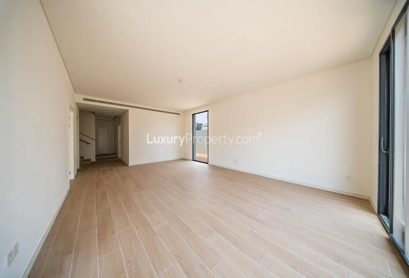Spacious 4 Bedroom Townhouse | Private Garden