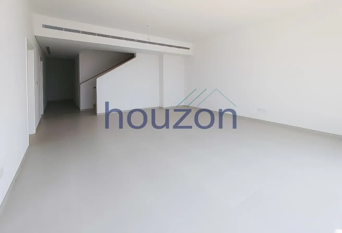 Spacious 4BR | Park View | Vastu Complaint