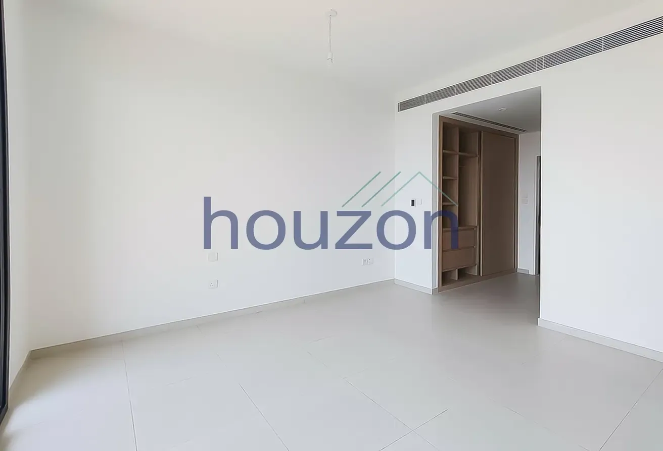 Spacious 4BR | Park View | Vastu Complaint