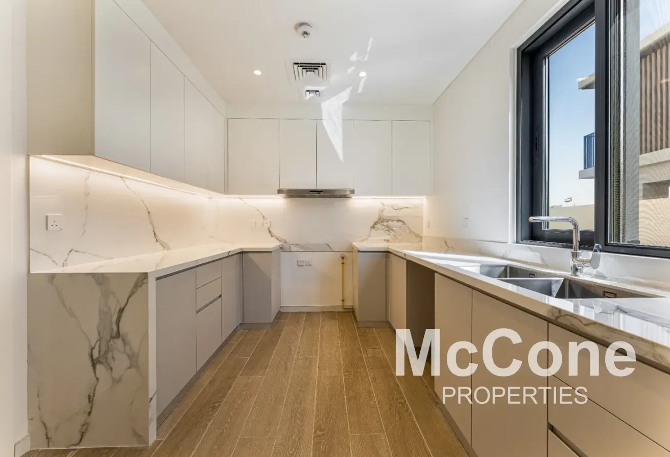 Single Row | Type 4A1 | Landscaped | Maids Room