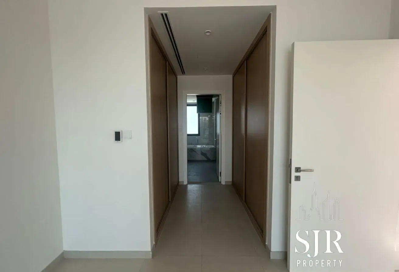 Brand new | Corner Unit | Must See