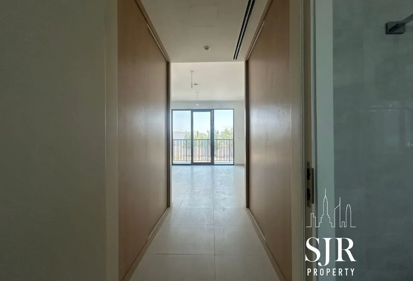 Brand new | Corner Unit | Must See