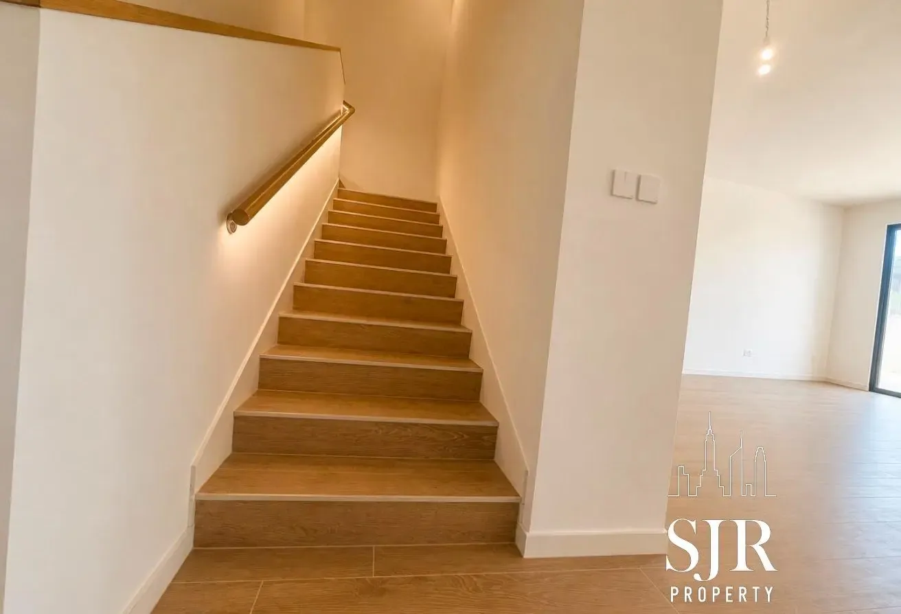 Motivated Landlord | Brand New | Single Row Corner