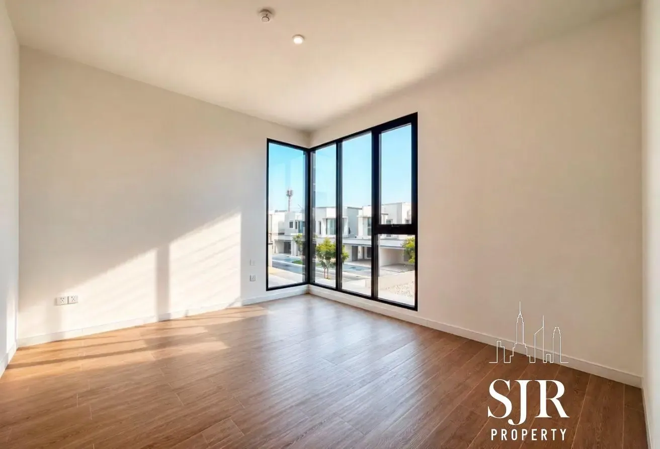 Motivated Landlord | Brand New | Single Row Corner