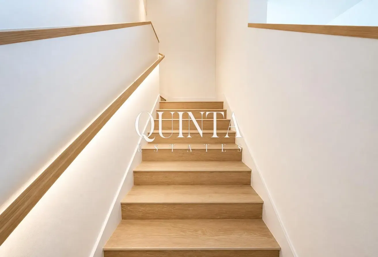 Family Living | Single Row | Unfurnished