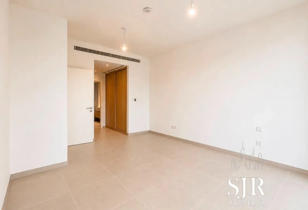 Single Row Corner 4BR | Landscaped | Multi Cheques