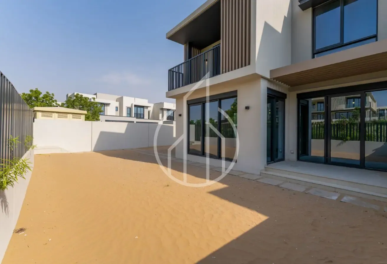 Mins To Pool & Park|Brand New|4A1 Type|Double Chqs