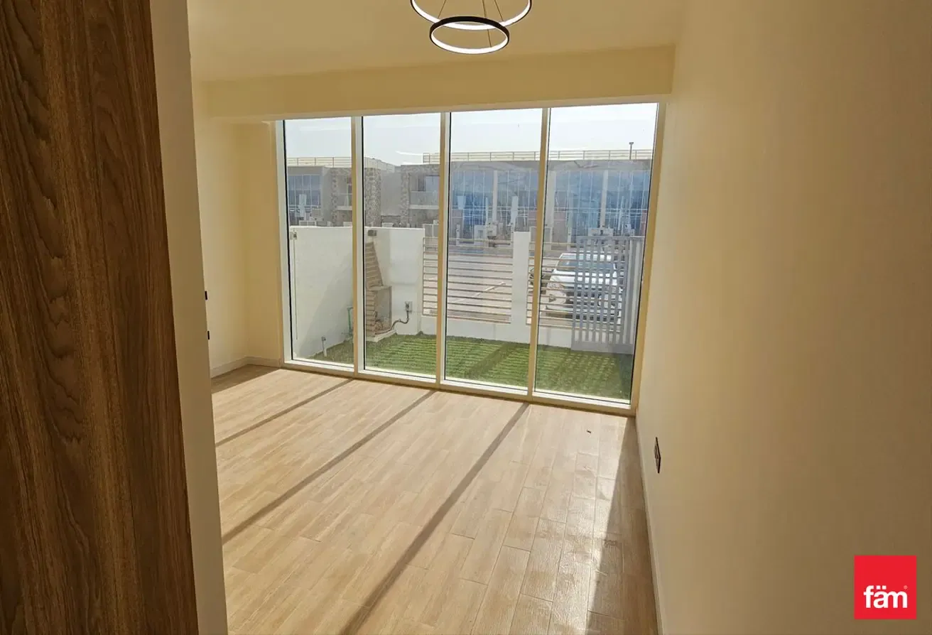 Lowest Price | Brand New | Corner Unit