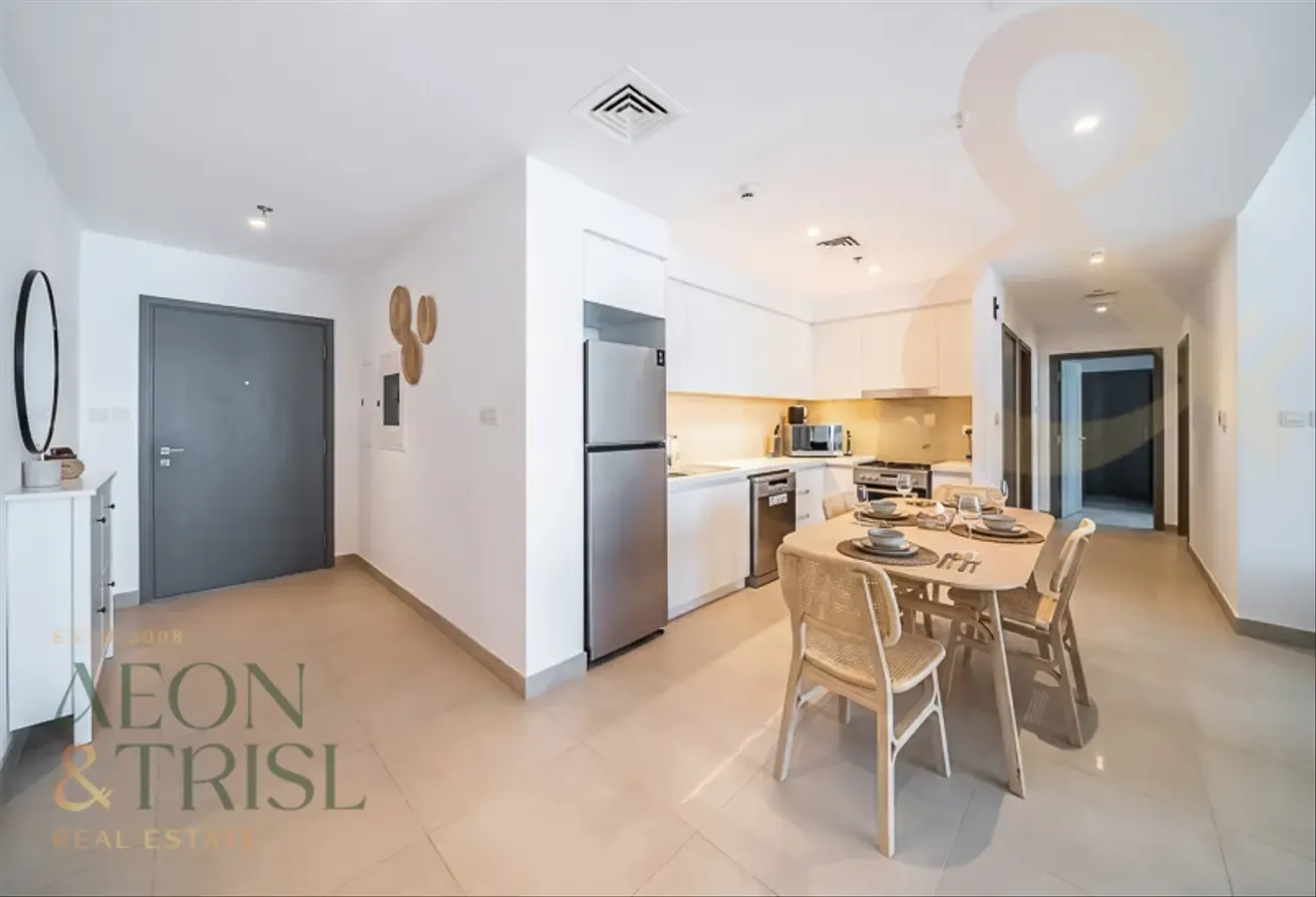 Furnished | Spacious Layout | Creek Skyline Views