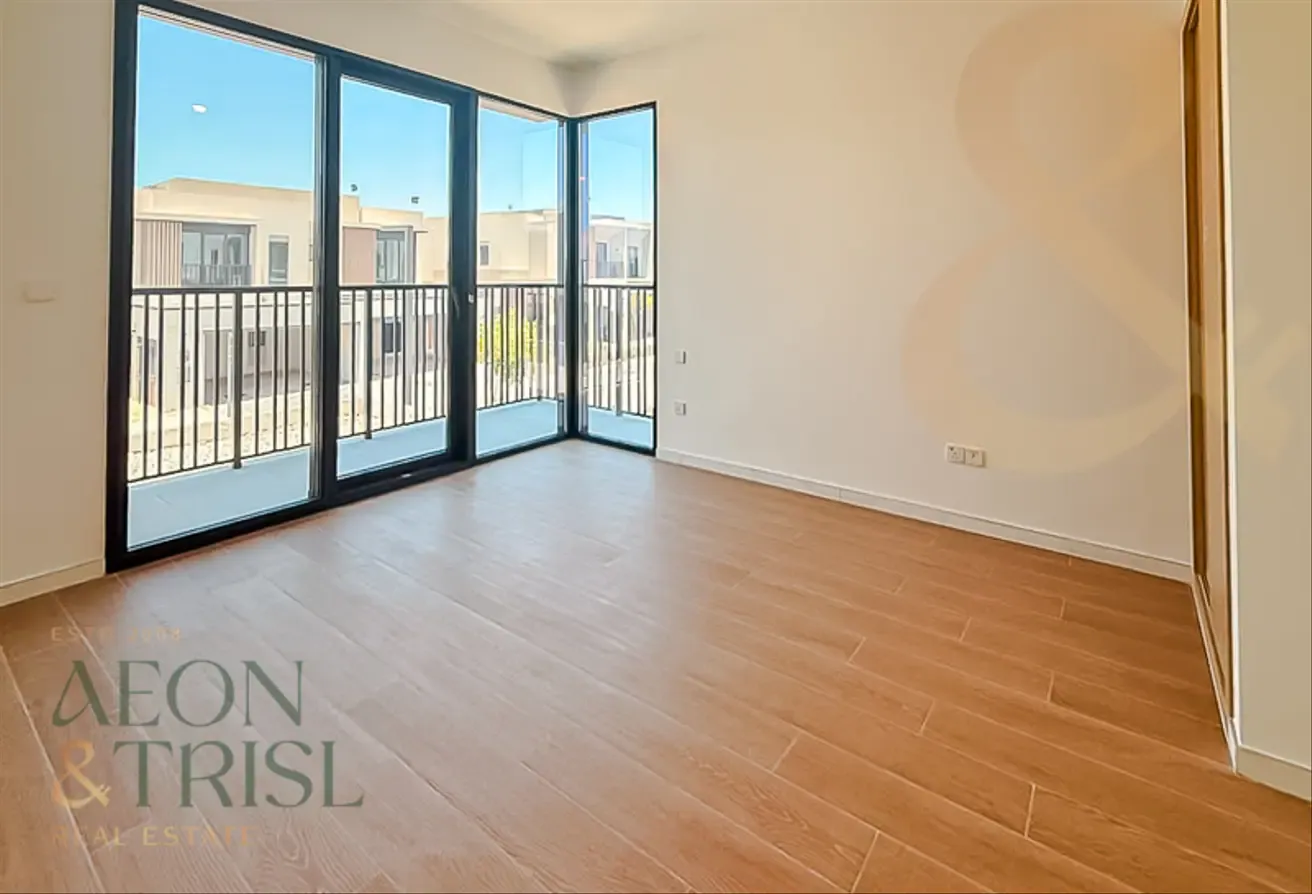 Modern 4BR + Maids | Large Plot | Community Living