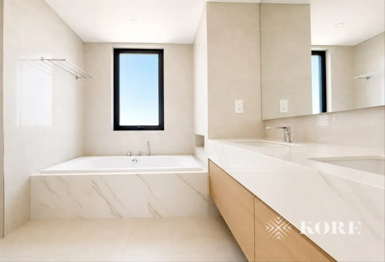 Large Size Corner 4 Bedroom Villa Single Row