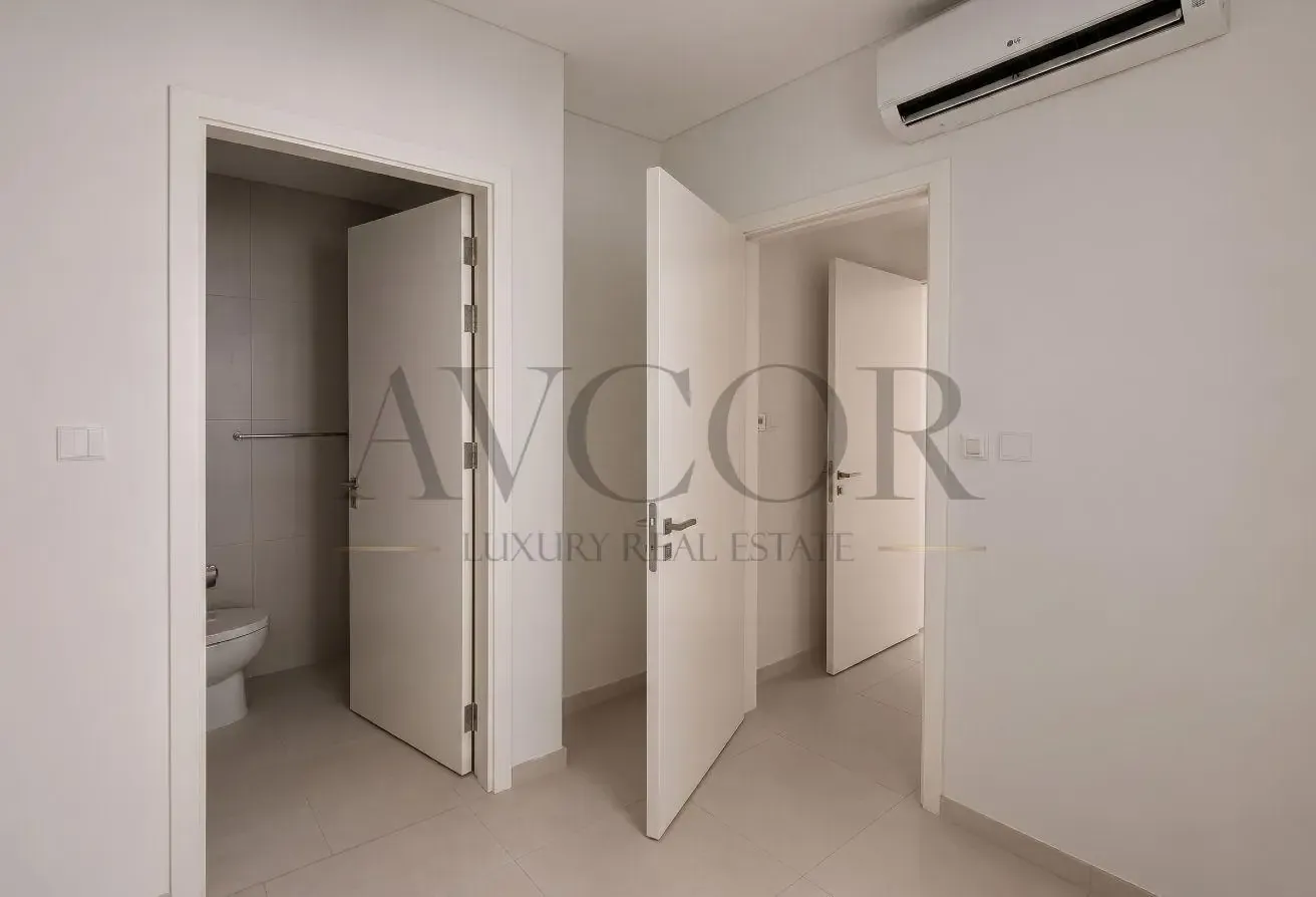 VACANT | VASTU | CLOSE TO PARK