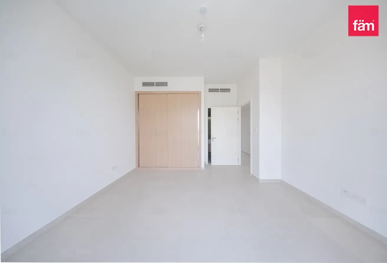 CORNER UNIT 4+MAID | SINGLE ROW | BRAND NEW