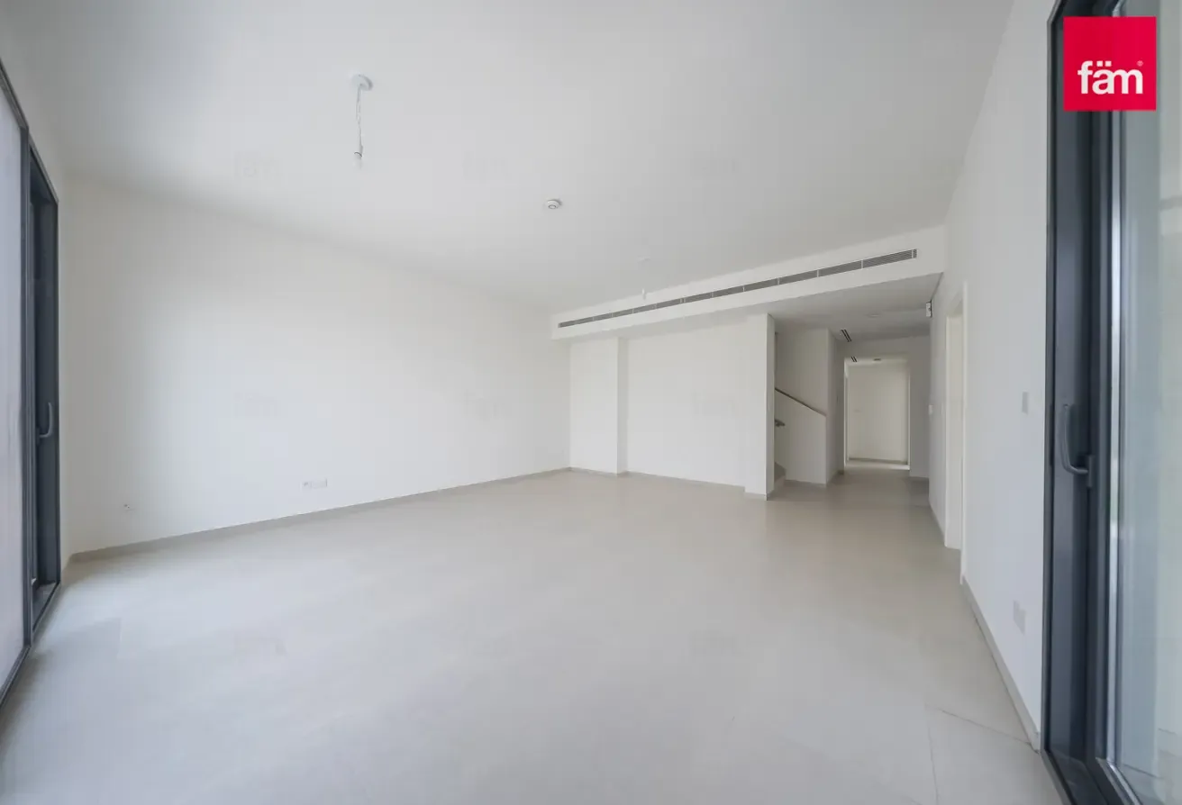 CORNER UNIT 4+MAID | SINGLE ROW | BRAND NEW