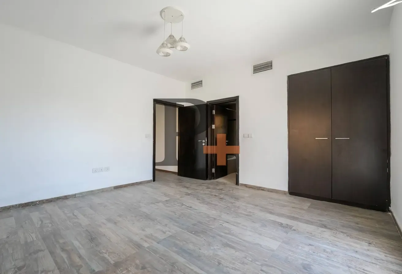 FOR INVESTOR | NEAR TO COMMUNITY | DUOBLE TERRACE | CLOSED KICHEN
