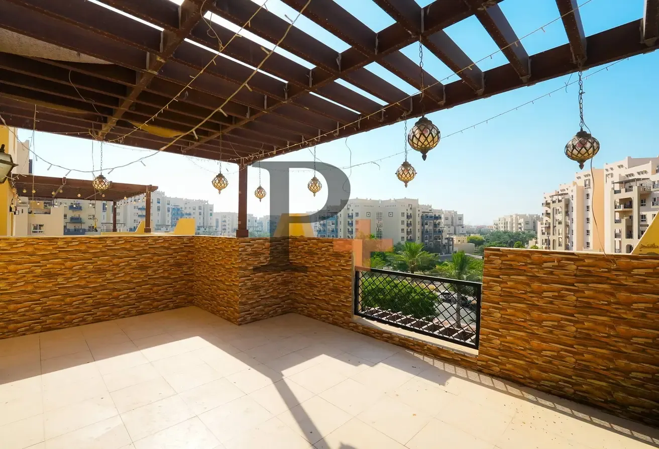FOR INVESTOR | NEAR TO COMMUNITY | DUOBLE TERRACE | CLOSED KICHEN