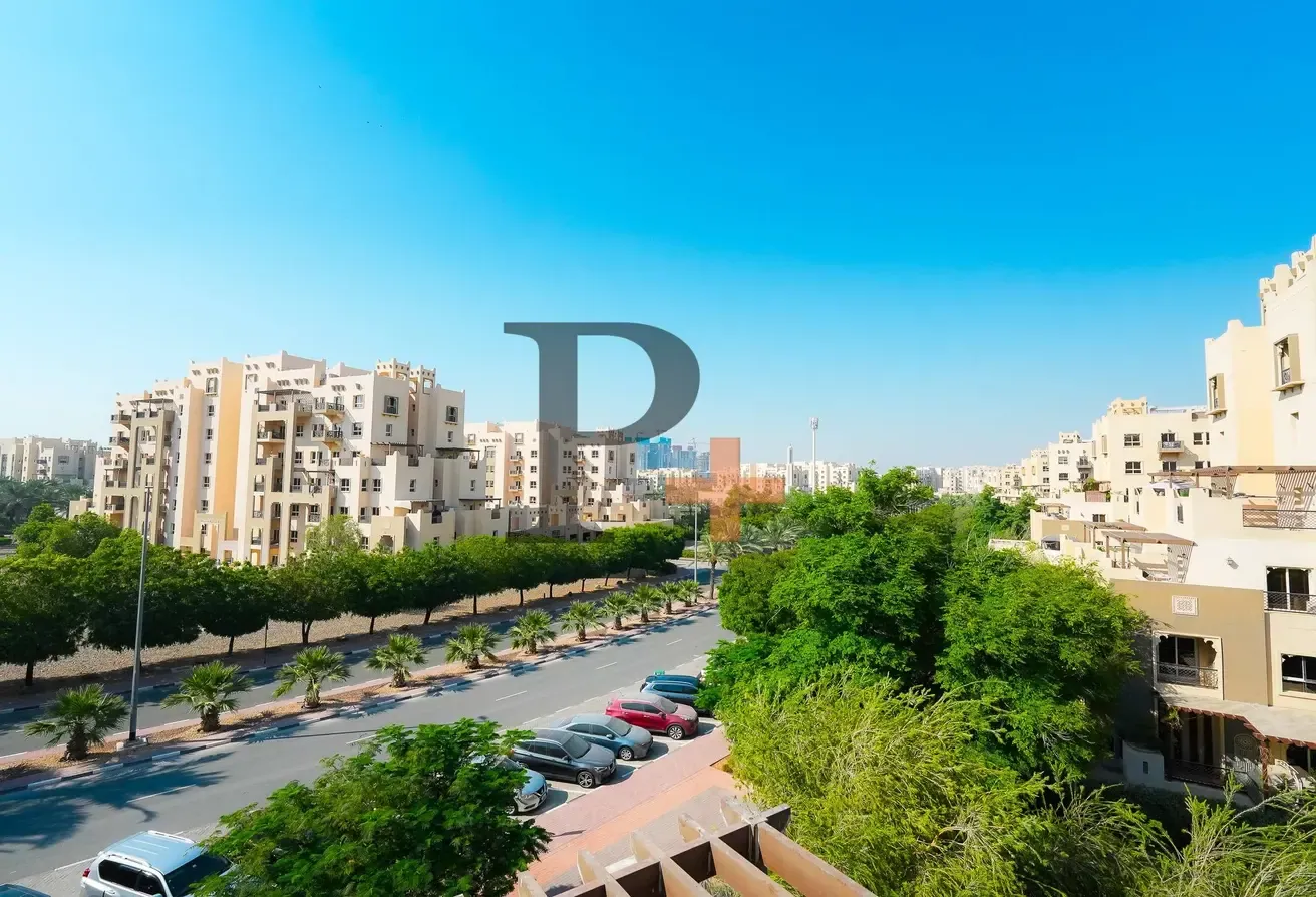 FOR INVESTOR | NEAR TO COMMUNITY | DUOBLE TERRACE | CLOSED KICHEN