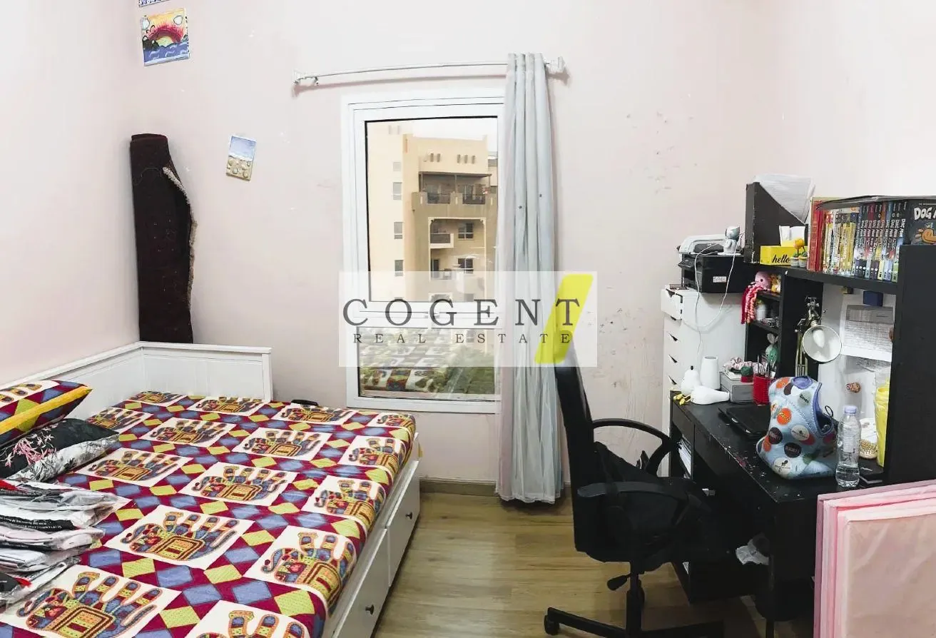 Upgraded | 2br | Vacant on Transfer | Chiller Free