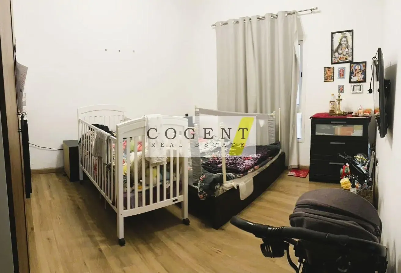 Upgraded | 2br | Vacant on Transfer | Chiller Free