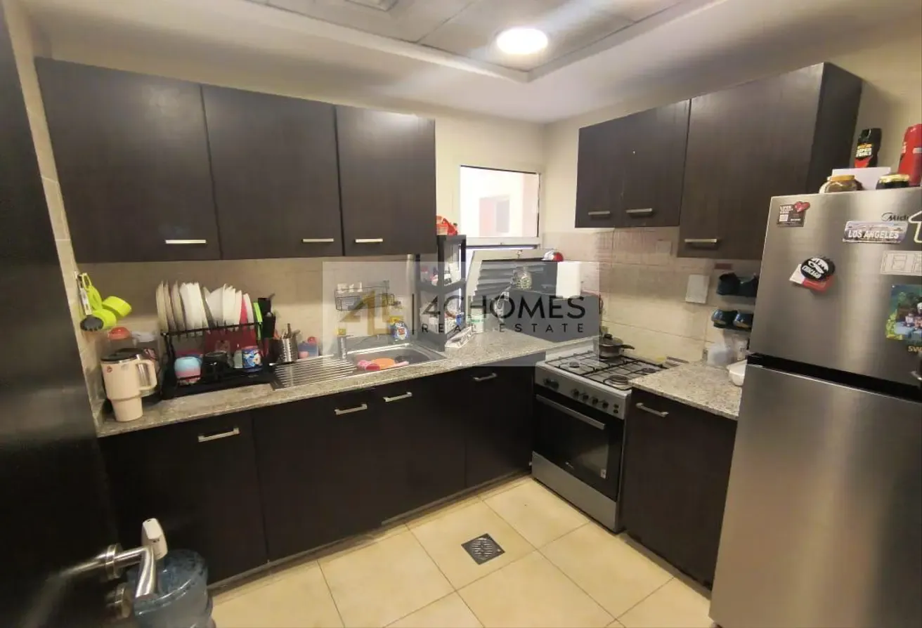 Closed Kitchen | Balcony+Terrace | Community View