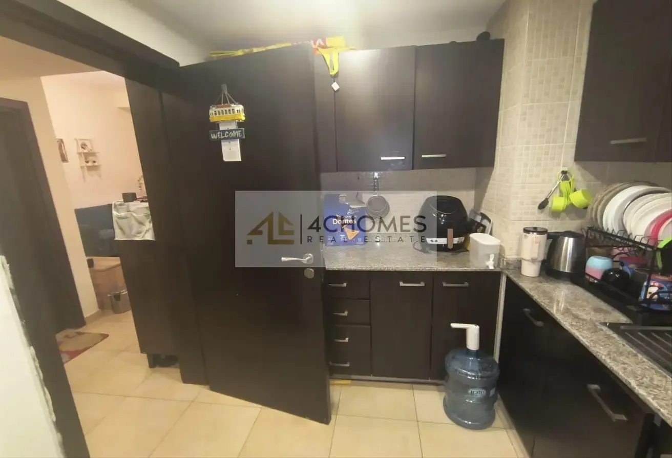 Closed Kitchen | Balcony+Terrace | Community View
