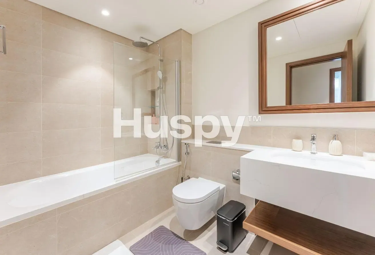Fully Furnished | Vacant | Beach Access