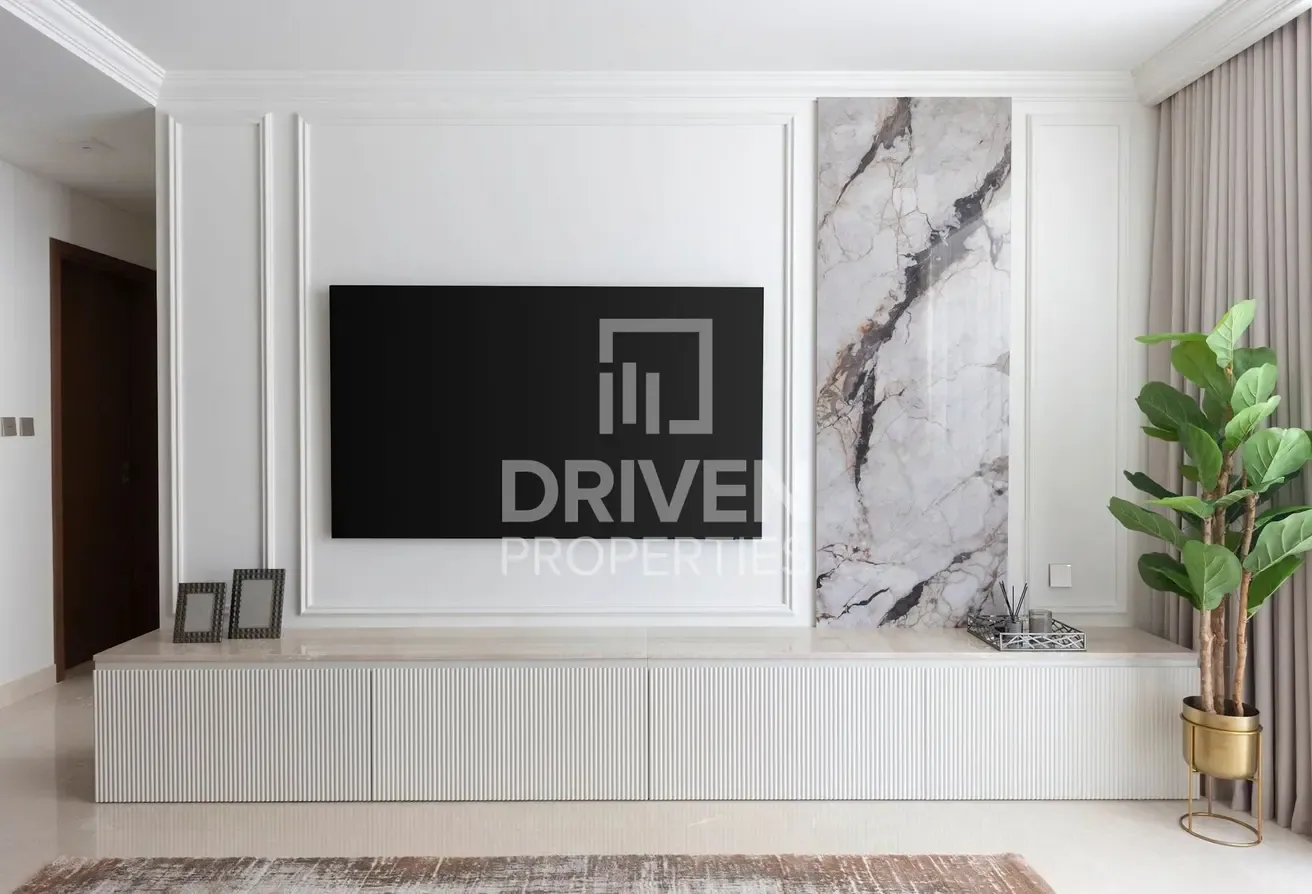 Fully Furnished | Designer Apt | Brand New