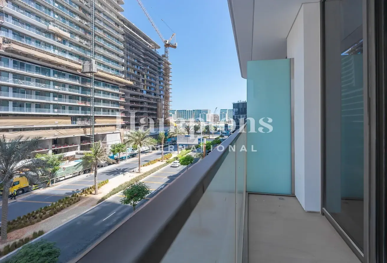 Palm-Park and Marina Views | Furnished | 2YR PP
