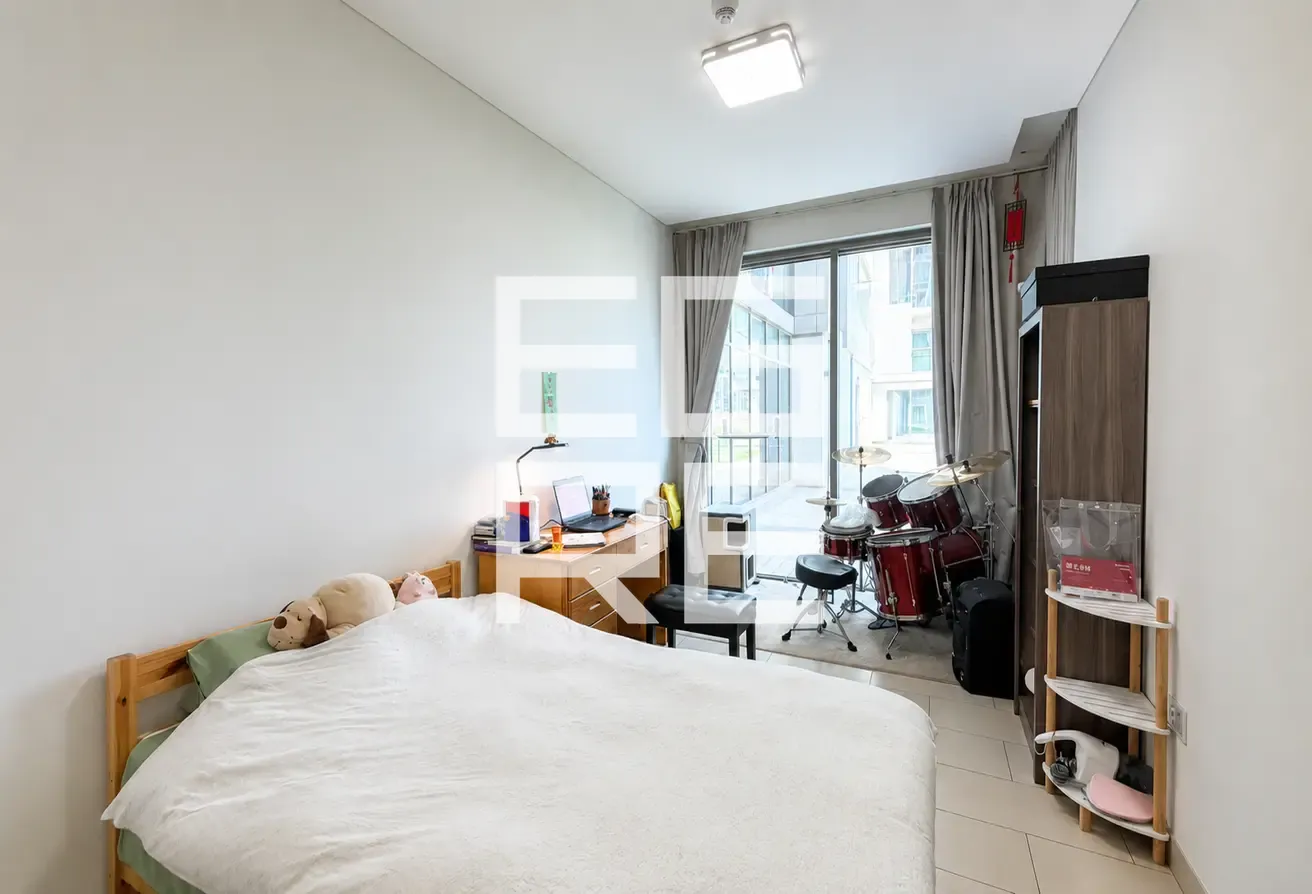 CORNER UNIT | BIG LAYOUT | BEST PRICE | FURNISHED