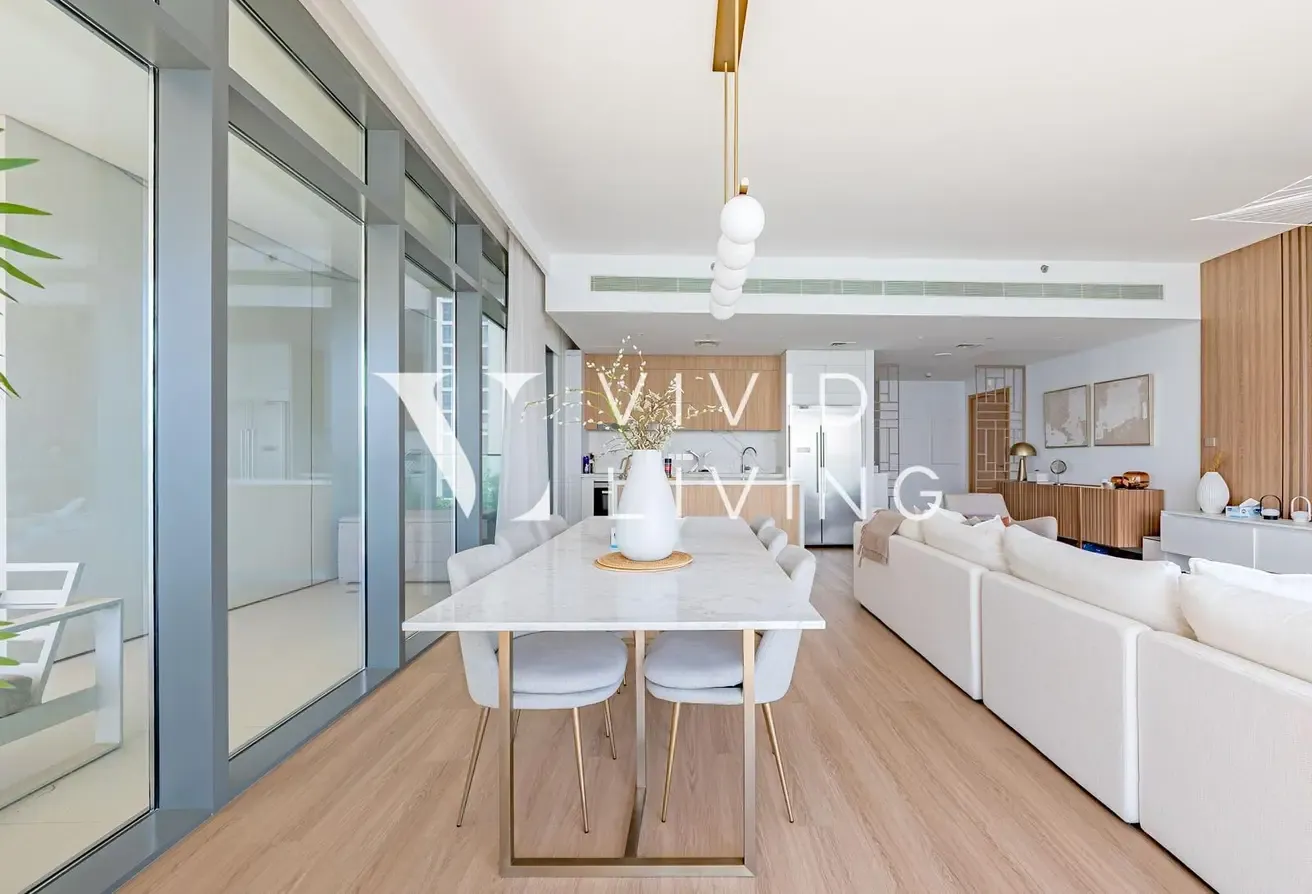 Fully Upgraded | Vacant | Palm Views