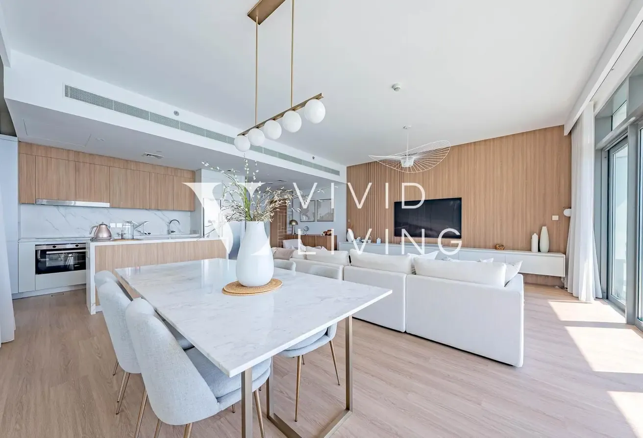 Fully Upgraded | Vacant | Palm Views