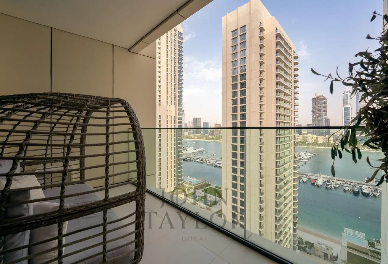 3 Bedroom Apartment FOR SALE in Beach Vista EMAAR