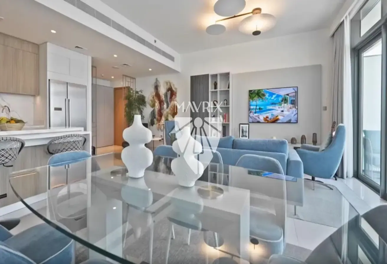 Fully Furnished | Palm View | Corner Unit