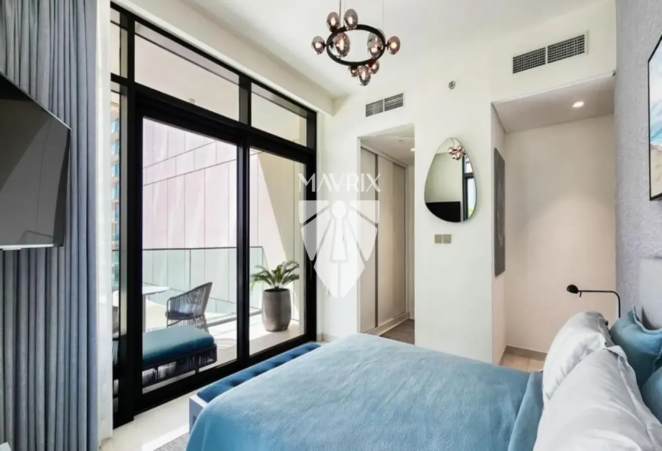 Fully Furnished | Palm View | Corner Unit