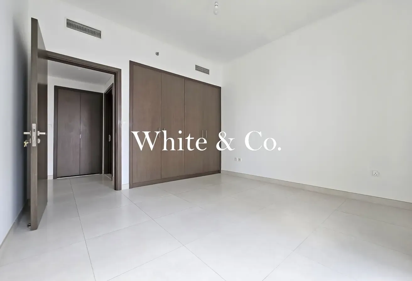 Vacant | Ready | Mid Floor | Pool View