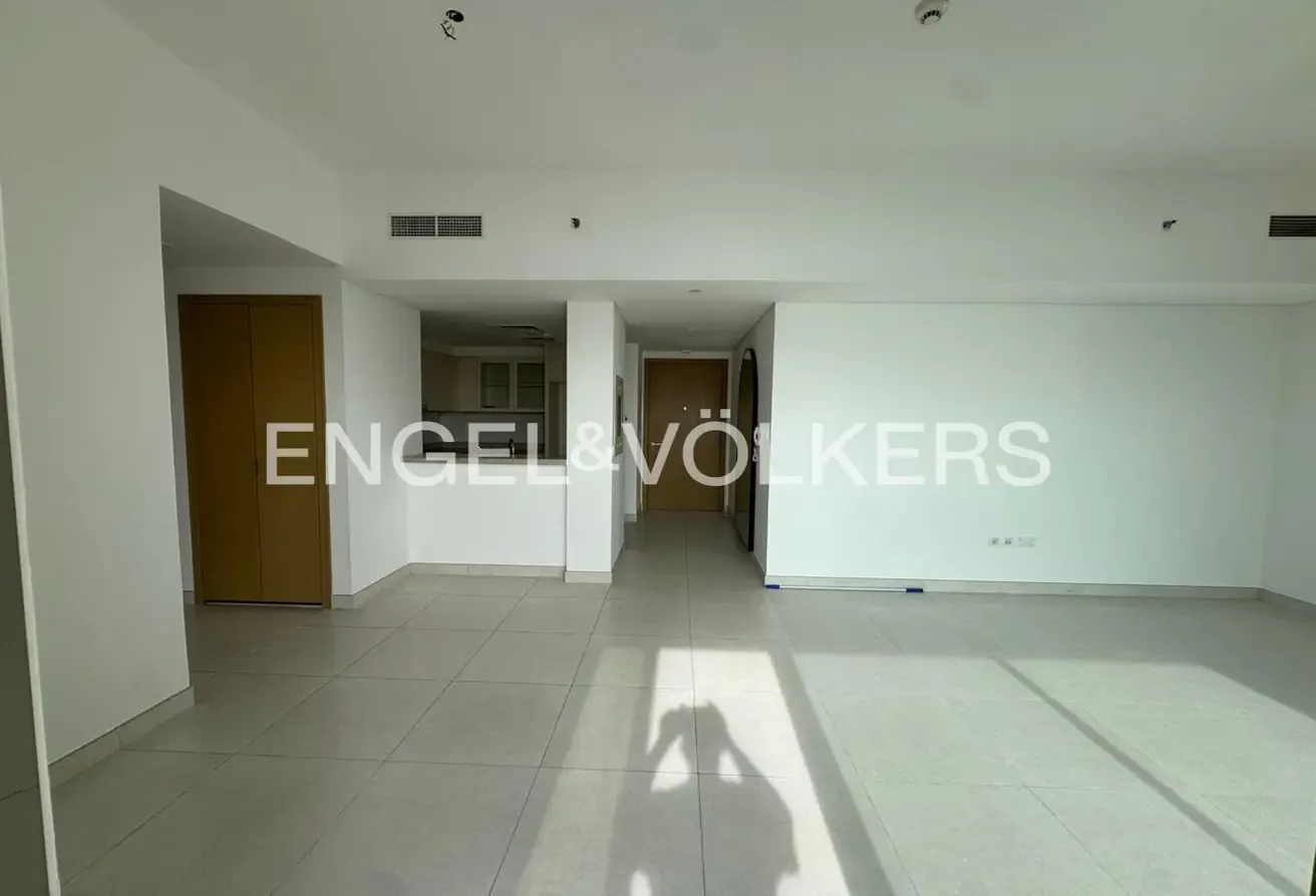 Higher Floor | Burj Khalifa & Water View | Available