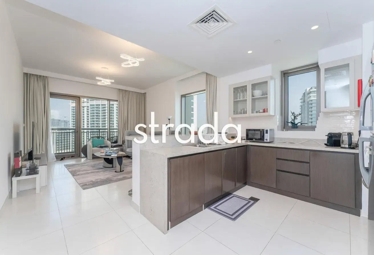 VOT | Mid Floor | Semi-Closed Kitchen